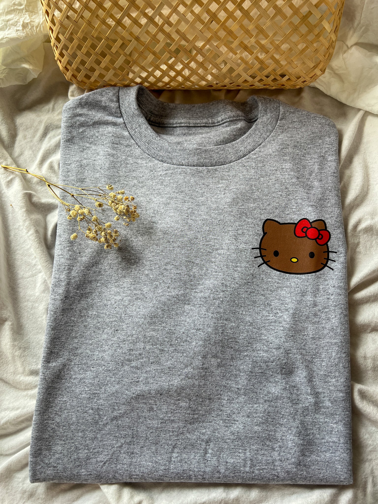 Brown He!!o Kitty T-Shirt (Grey)